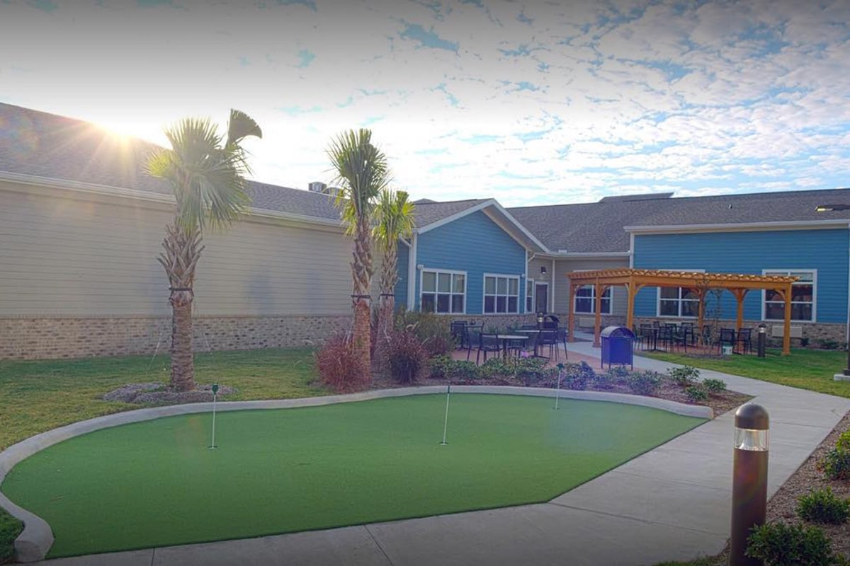 Putting green outside